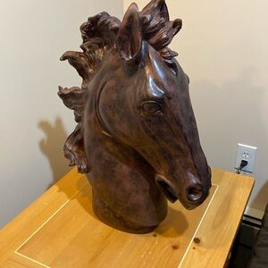 Wooden horse decoration 36” high by 32”wide. Perfect condition